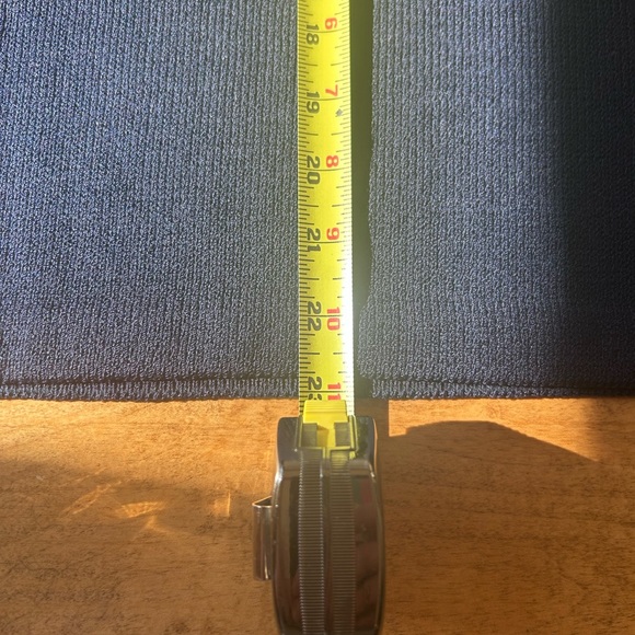 St John Collection Navy Blue Boucle Knit Pencil Skirt. Size 4 - Picture 8 of 9